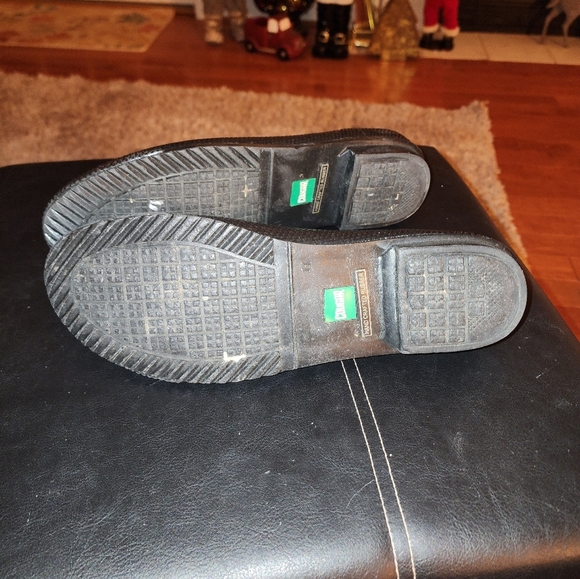 Cougar Hand Crafted Rubber Shoes Black SZ 11 - Picture 3 of 5